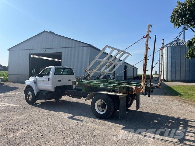 Ford F-750 Hytter och interiör