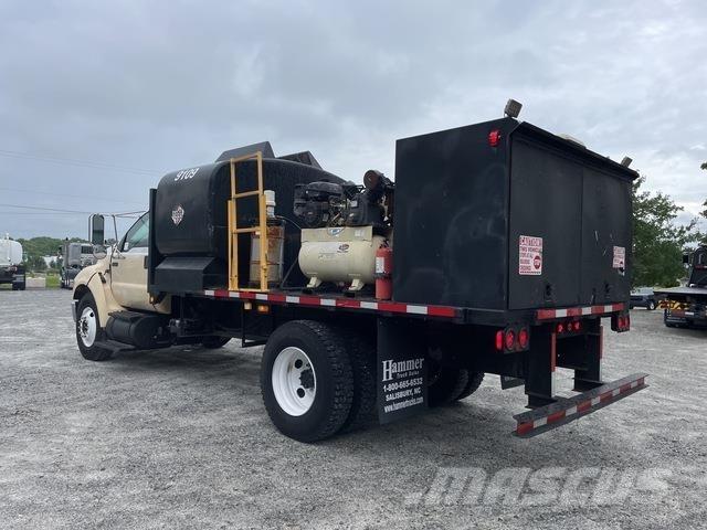 Ford F-750 Tankbilar