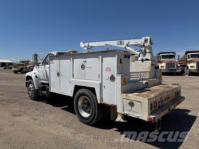 Ford F-800 Plogbilar