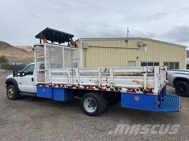 Ford F450 Plogbilar