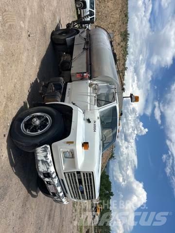 Ford F700 Cementbil