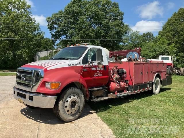 Ford F750 Plogbilar