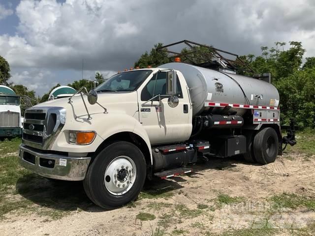 Ford F750 Cementbil