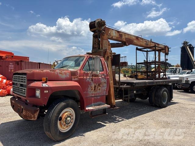 Ford F800F Övriga bilar