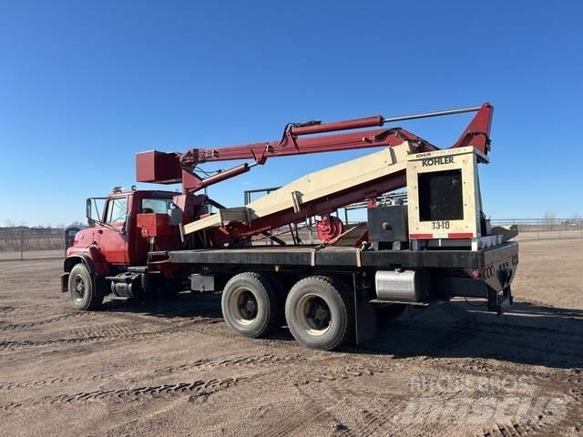 Ford L8000 Entreprenad - Övrigt