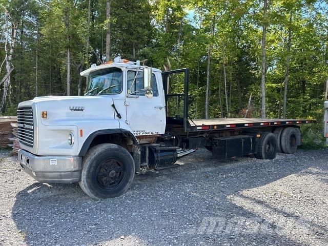 Ford L8000 Bärgningsbilar
