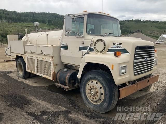 Ford LN8000 Tankbilar