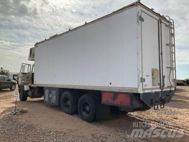 Ford LT8000 Lätta skåpbilar