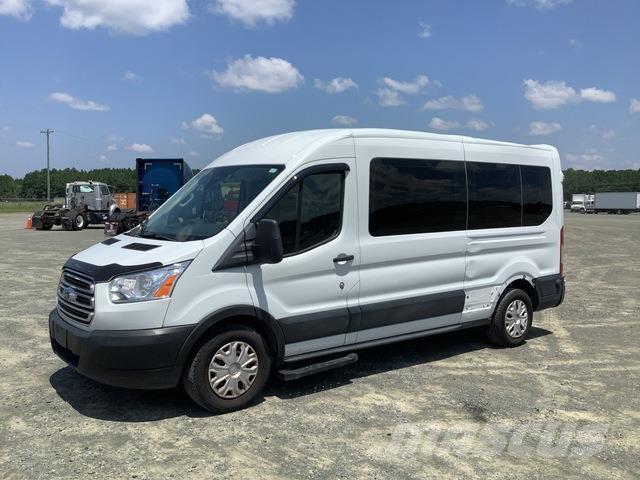 Ford Transit Personbilar