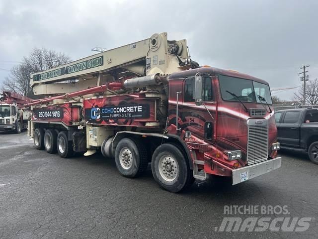 Freightliner  Lastbilar med betongpump