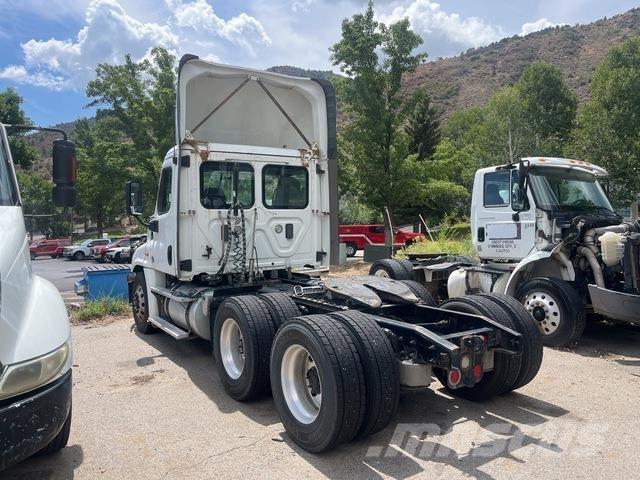 Freightliner  Dragbilar