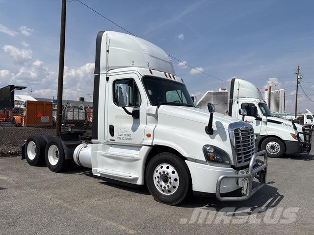 Freightliner  Dragbilar