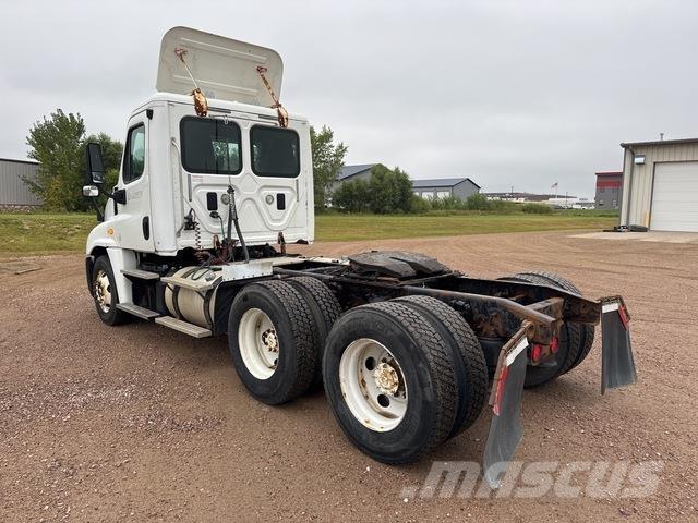 Freightliner  Dragbilar