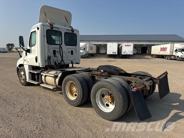 Freightliner  Dragbilar