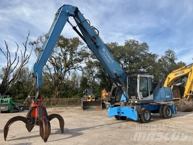 Fuchs MHL340 Avfalls / industri hantering