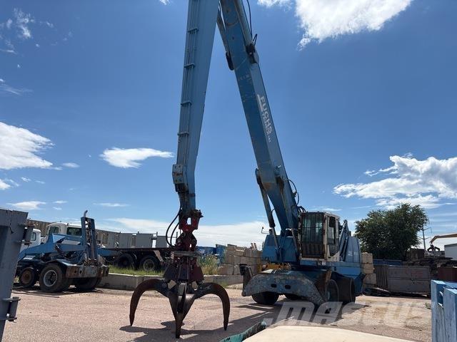 Fuchs MHL360 Avfalls / industri hantering