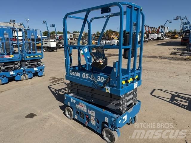 Genie GS-1330M Saxliftar