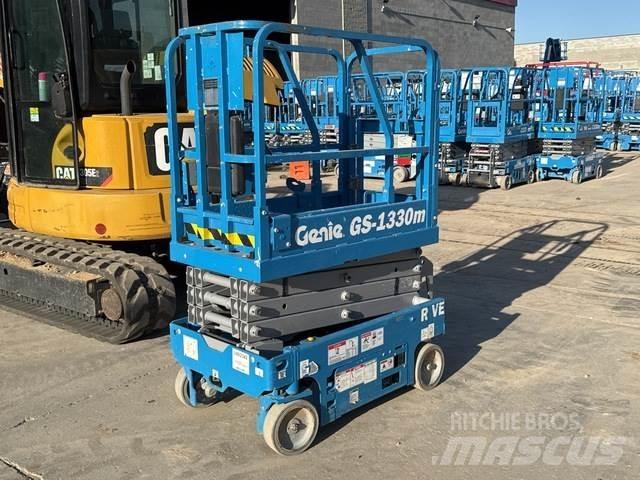 Genie GS-1330M Saxliftar