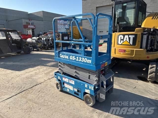Genie GS-1330M Saxliftar