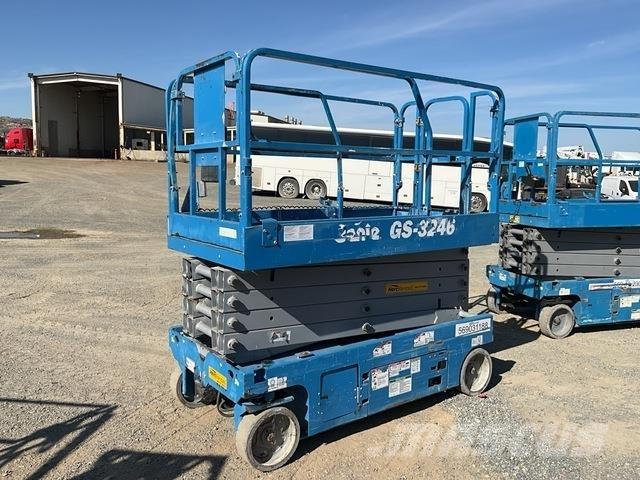 Genie GS-3246 Saxliftar