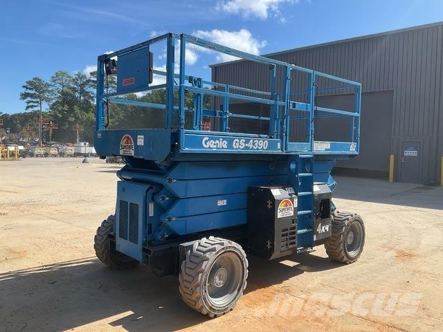 Genie GS4390 Saxliftar