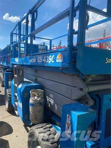 Genie GS4390RT Saxliftar