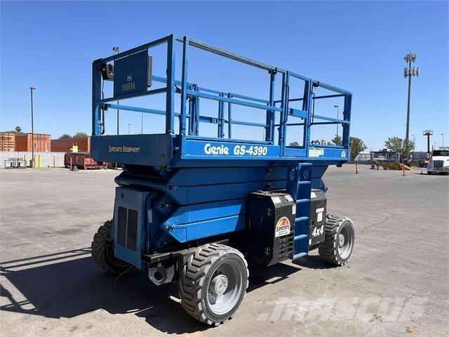 Genie GS4390RT Saxliftar
