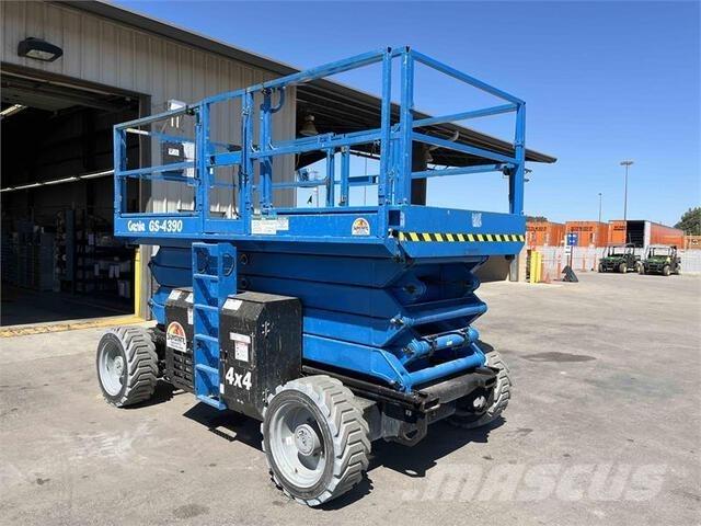 Genie GS4390RT Saxliftar
