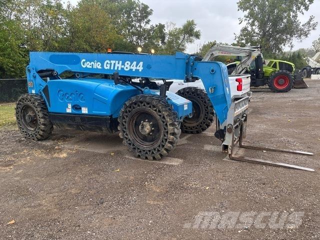 Genie GTH-844 Teleskoplastare
