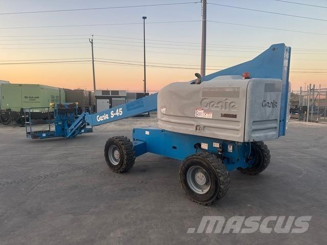 Genie S-45 Teleskop bomliftar