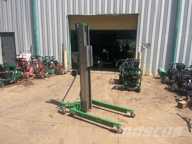 Genie SLA-10 Lyftblock, vinschar och materialhissar