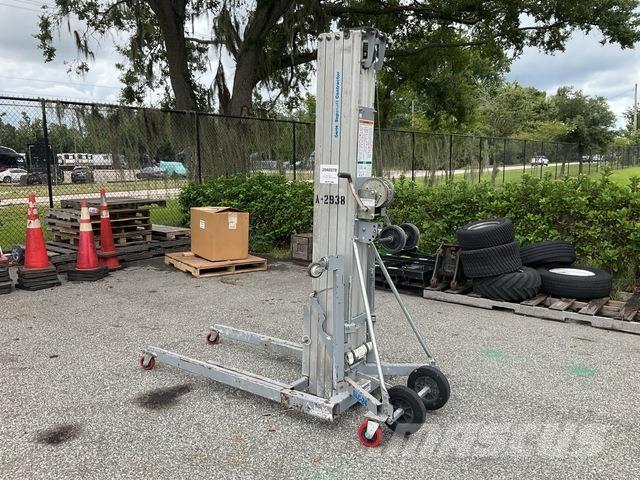 Genie SLC24 Lyftblock, vinschar och materialhissar