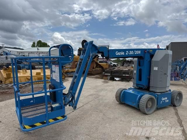 Genie Z30/20N Bomliftar