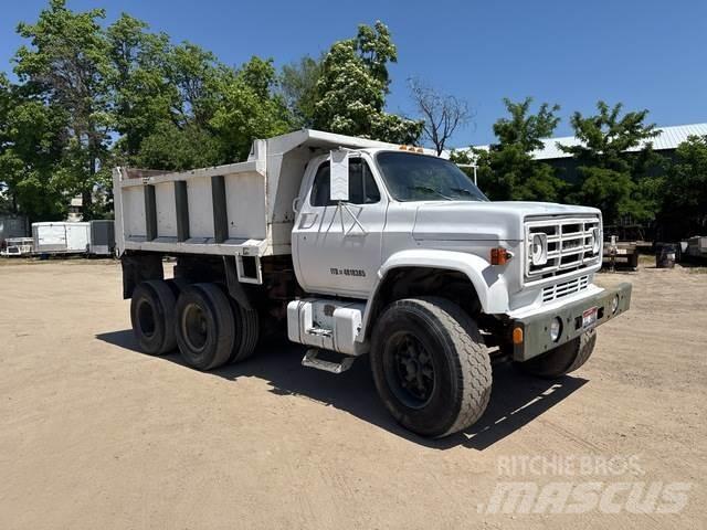 GMC  Tippbilar