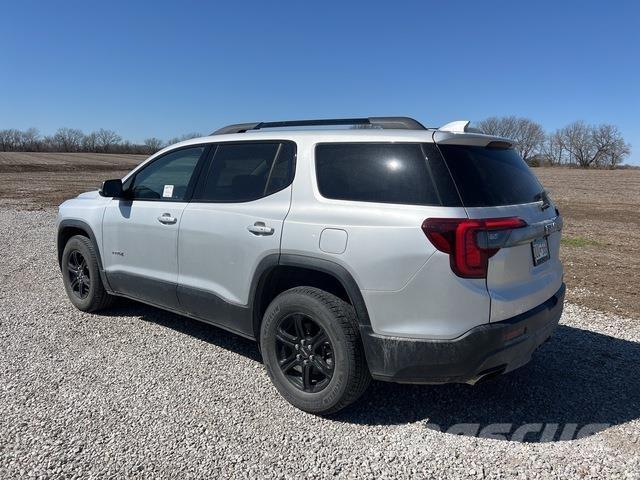 GMC Acadia Personbilar