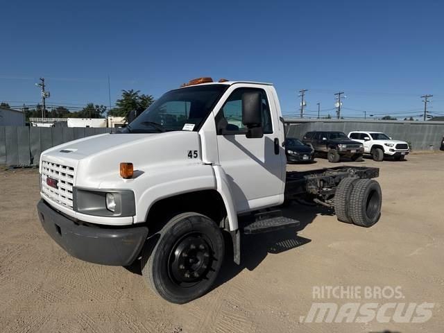 GMC C5500 Hytter och interiör