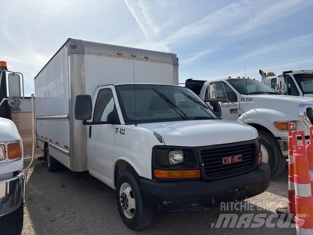 GMC Savana Skåpbilar