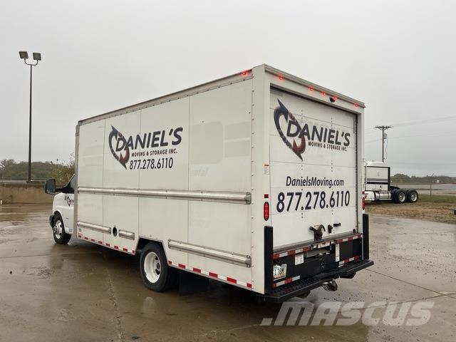 GMC Savana Skåpbilar