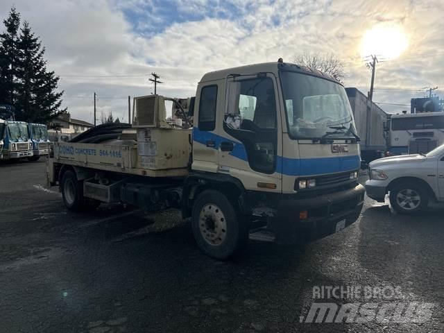 GMC T7500 Lastbilar med betongpump