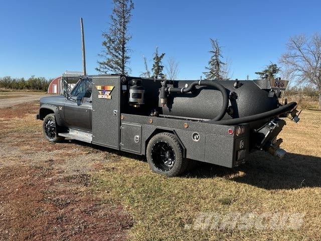 GMC V3500 Slamsugningsbil
