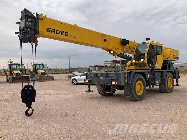 Grove RT530E-2 Terrängkranar (Grov terräng)