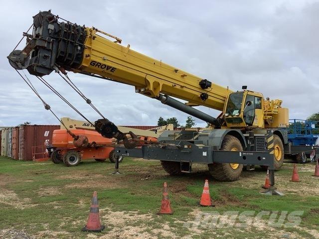 Grove RT890E Terrängkranar (Grov terräng)