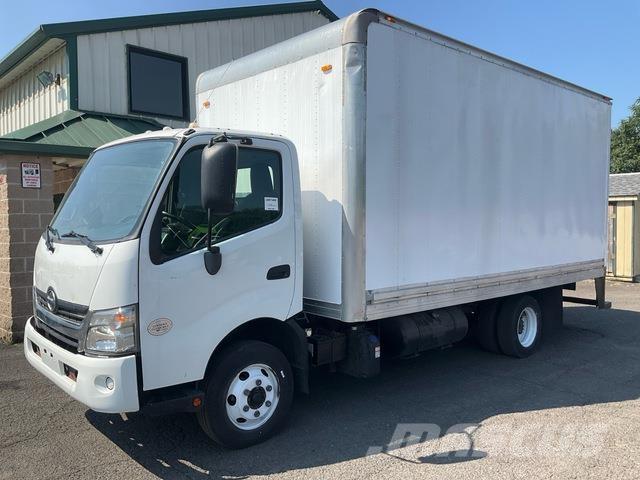 Hino 155 Skåpbilar