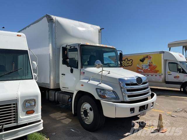 Hino 238 Skåpbilar