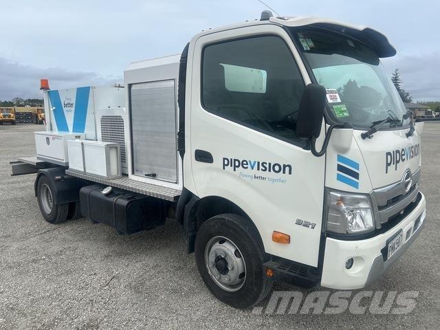 Hino 300 921 Vattentankbilar
