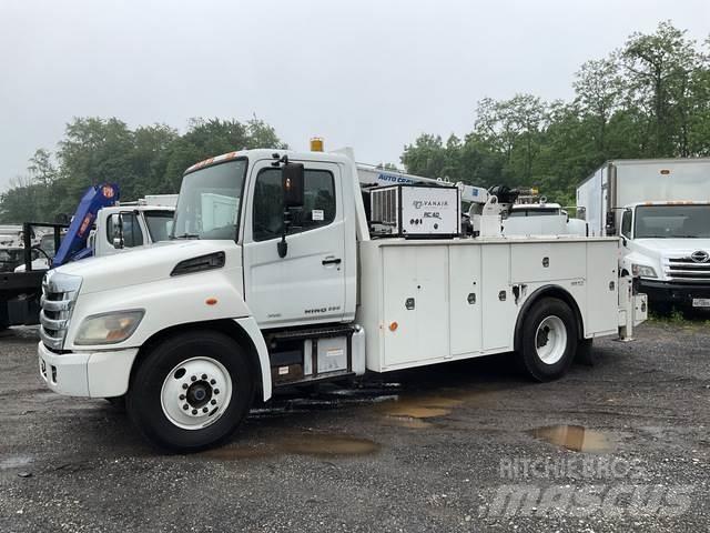 Hino 338 Plogbilar