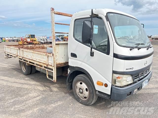 Hino Dutro Flakbilar