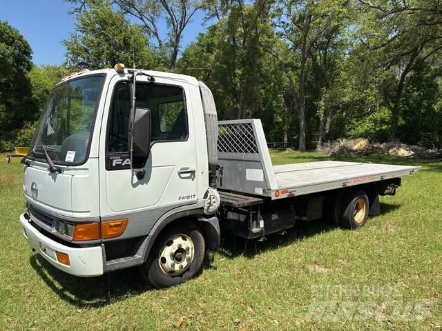 Hino FA1517 Bärgningsbilar