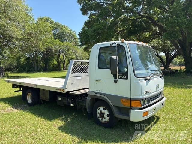 Hino FA1517 Bärgningsbilar