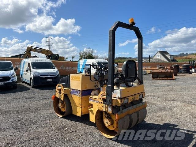 Hitachi RV35-3 Tvåvalsvältar